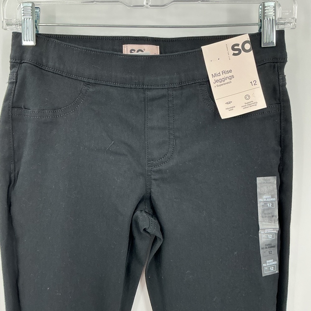 SO brand women's mid-rise black jeggings. Size 12 - Picture 3 of 11